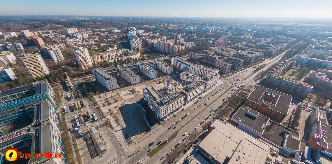 15.02.2023 - Luftbilder Perlach Plaza, Allianz, Wacker, Rentenversicherung, PEP